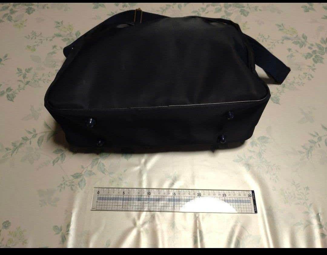 ショルダーバッグ ネイビー