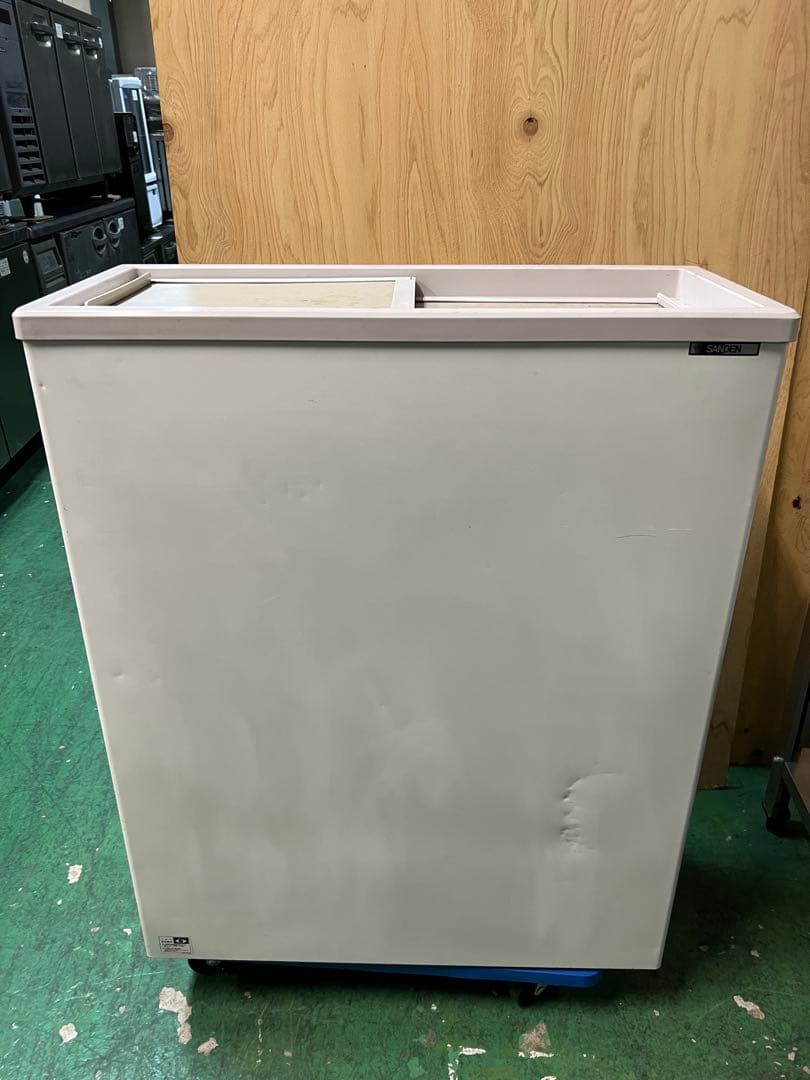 2018年 サンデン冷凍庫 65L