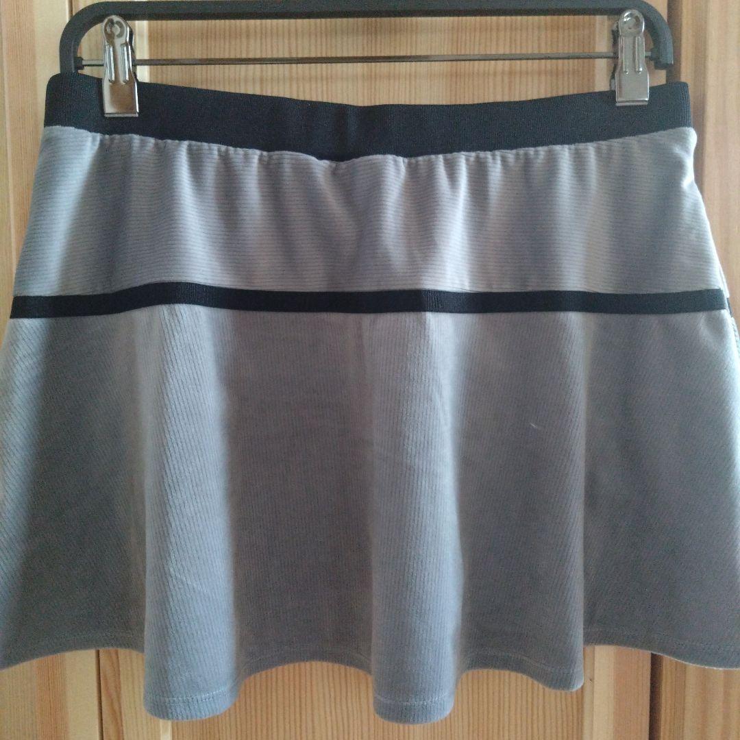 FILA 未使用タグ付　コーデュロイ　スコート