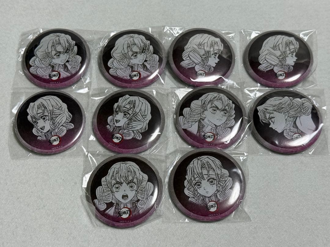 ★ 鬼滅の刃　ダイニング　柱　缶バッジ　甘露寺蜜璃　10個