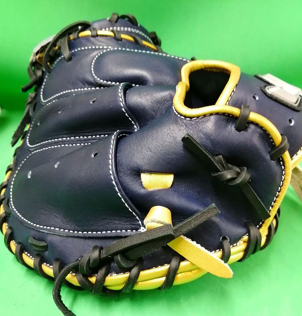 42.展示会限定品ハタケヤマ軟式ミット甲斐モデル