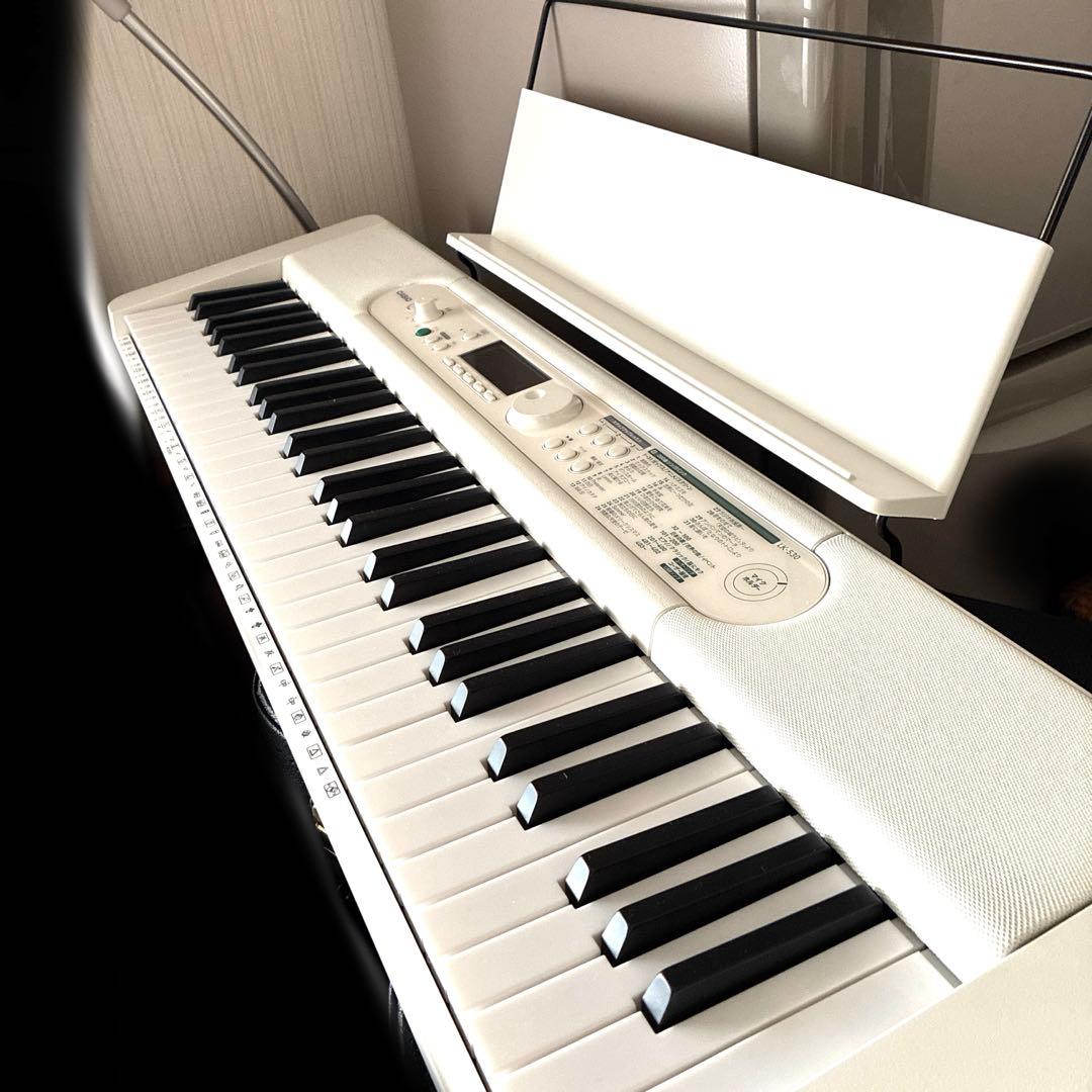 【美品】CASIO LK-530 光ナビゲーションキーボード 譜面立・マイク付