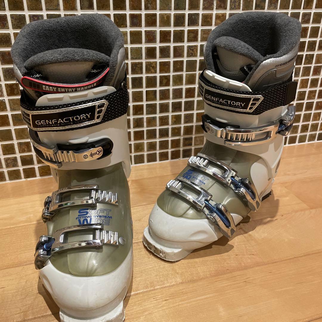 GENFACTORY スキーブーツ24センチ