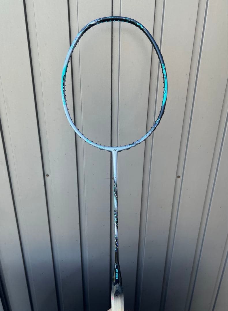 アストロクス88SプロバドミントンラケットASTROX88SPRO 4U5