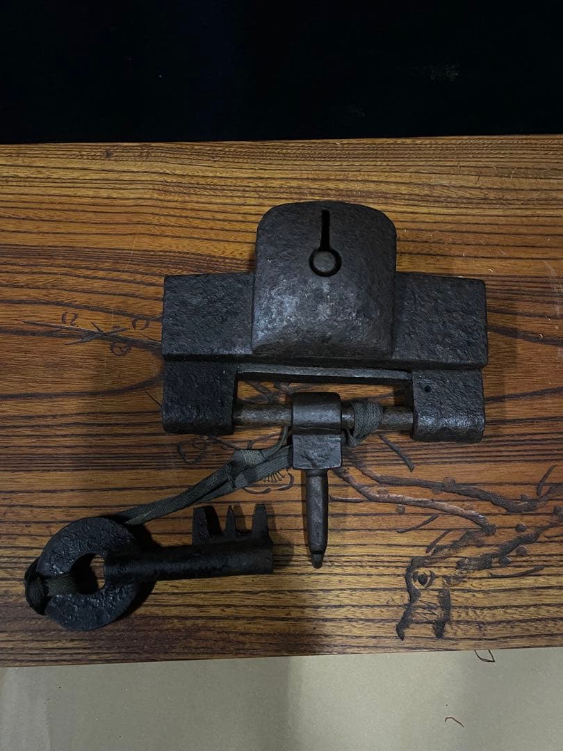 eyeknow74骨董鍵付き「因幡錠（いなばじょう）」（長さ１６.5ｃｍ