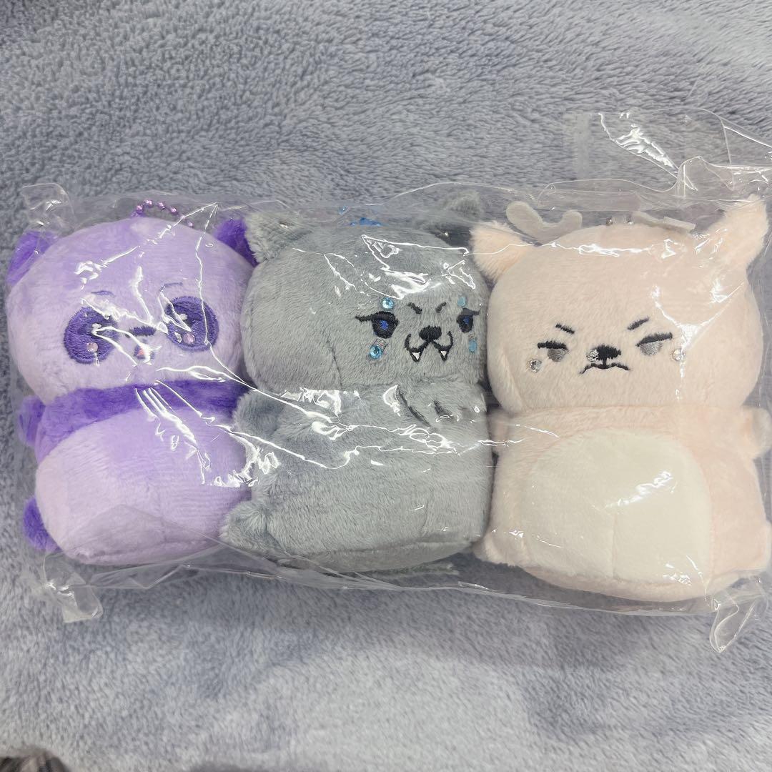 qb BEAST miniぬいぐるみセット コンプリート　女王蜂 グッズ