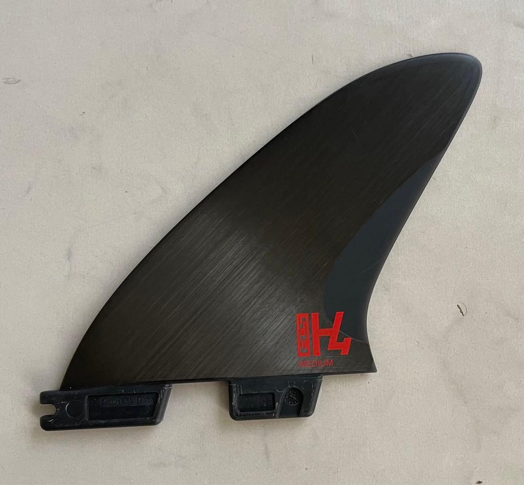 FCS2 H4 トライフィン　medium 美品　M