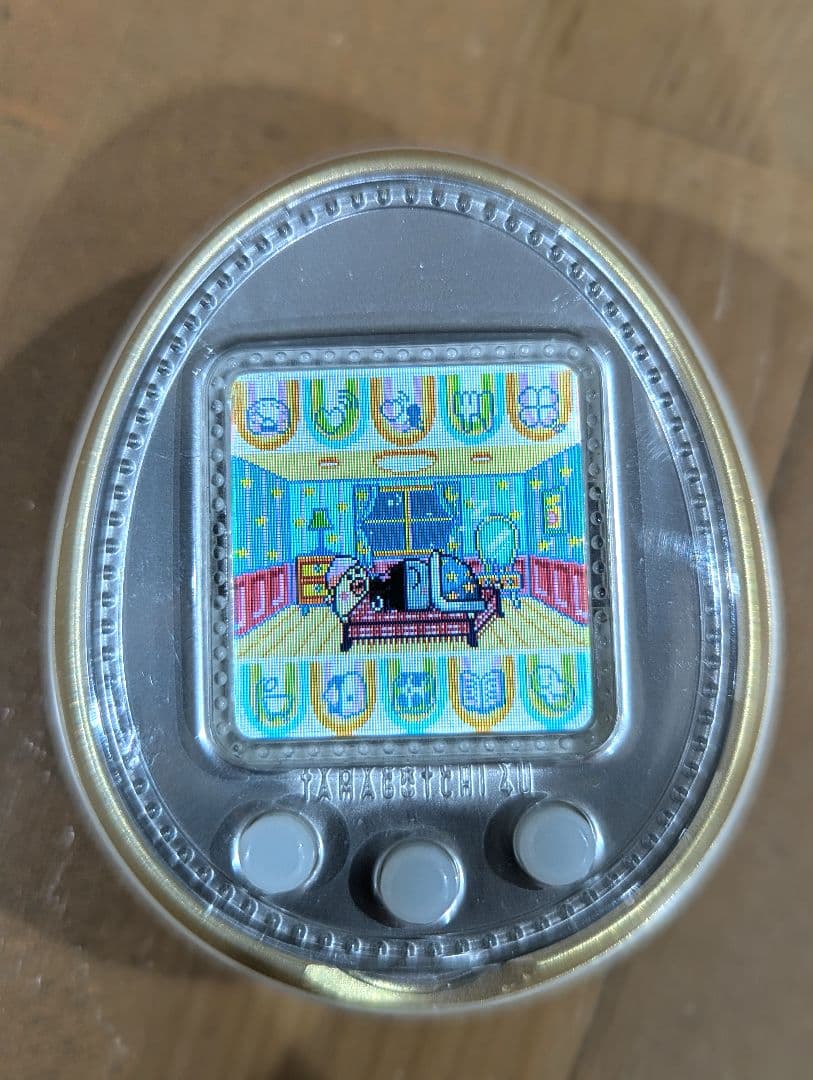 たまごっち4U ホワイト TAMAGOTCHI 4U