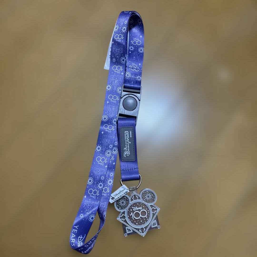 ディズニー100周年ストラップ