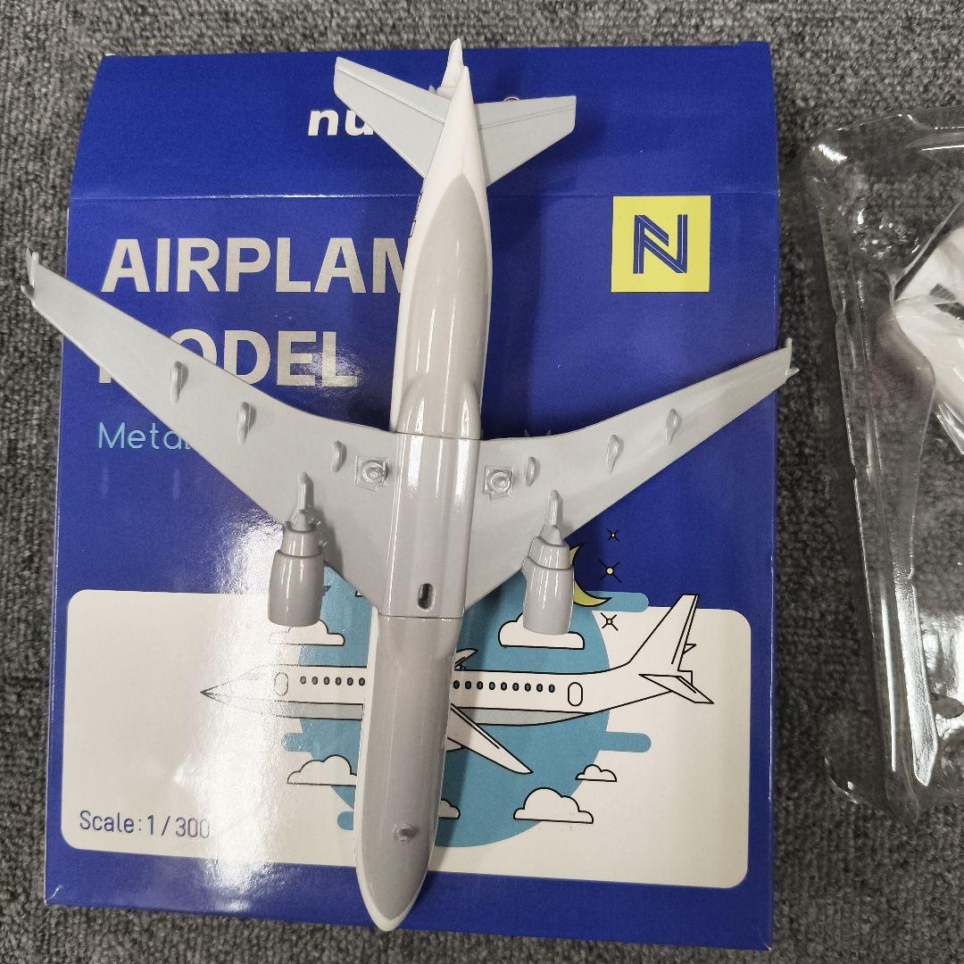 nuotie AIRPLANE MODEL 1/300 合金金属 航空機モデル