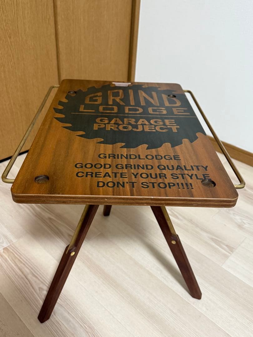 ウォンキーキャンプ✖︎ざぁーす　床上手　三脚　グラインドロッジ