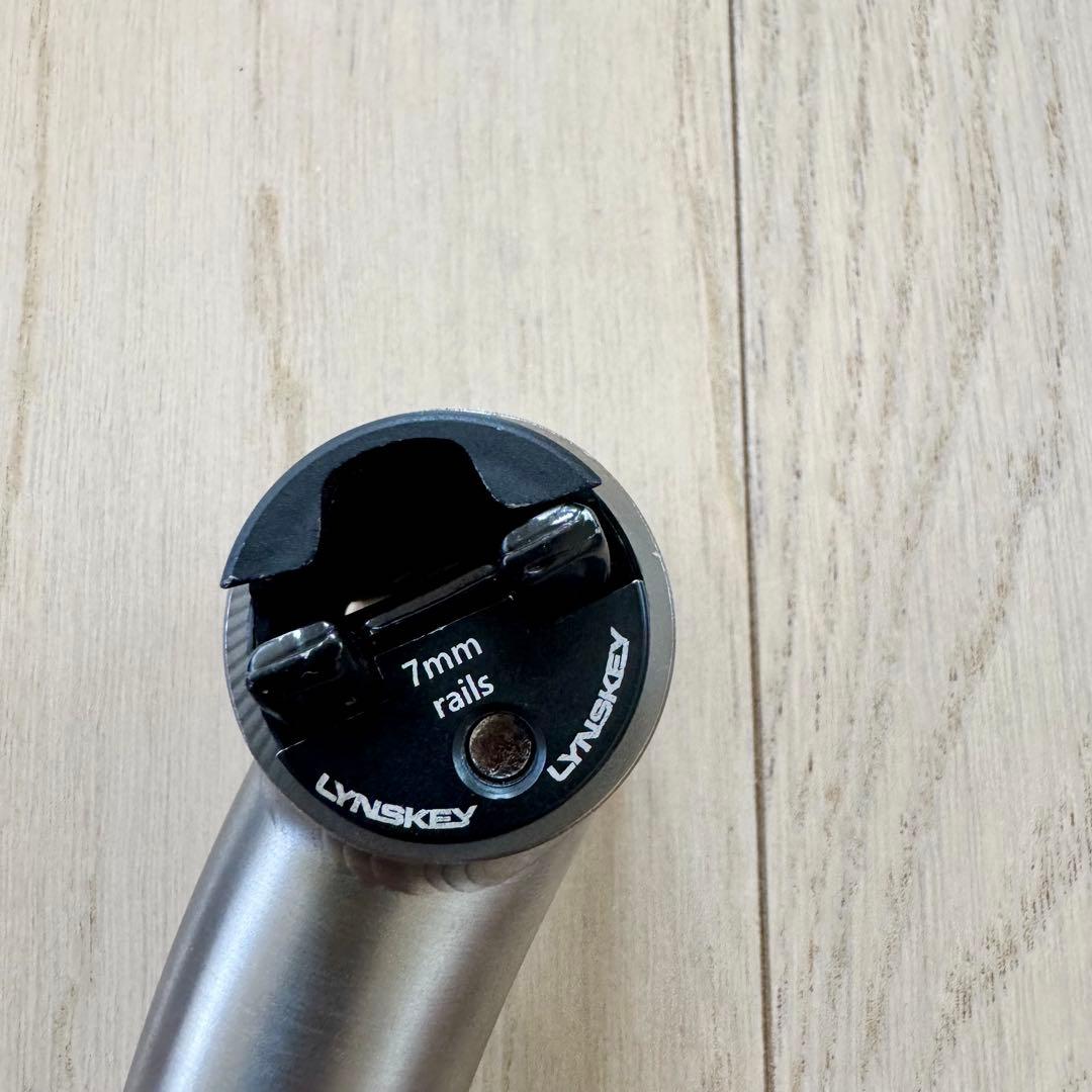Lynskeyリンスキーチタニウム シートポスト 27.2mmセットバック