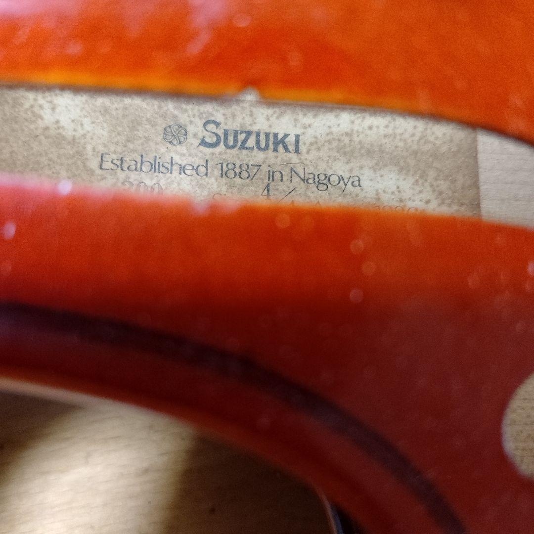 ♥️特価♥️スズキバイオリン4/4品番は上位高級クラスの300番、弓ケ―ス松脂付