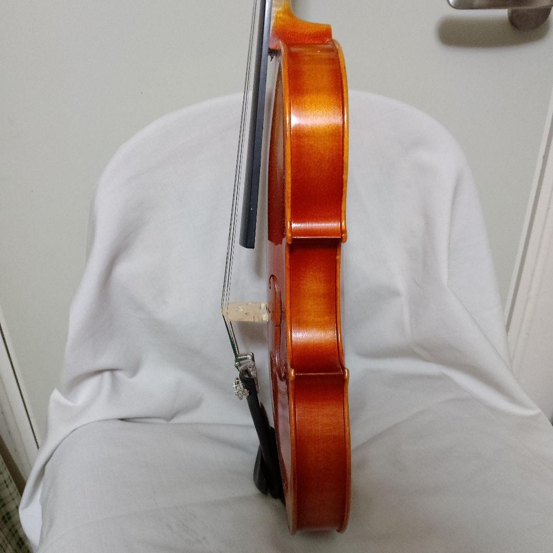♥️特価♥️スズキバイオリン4/4品番は上位高級クラスの300番、弓ケ―ス松脂付
