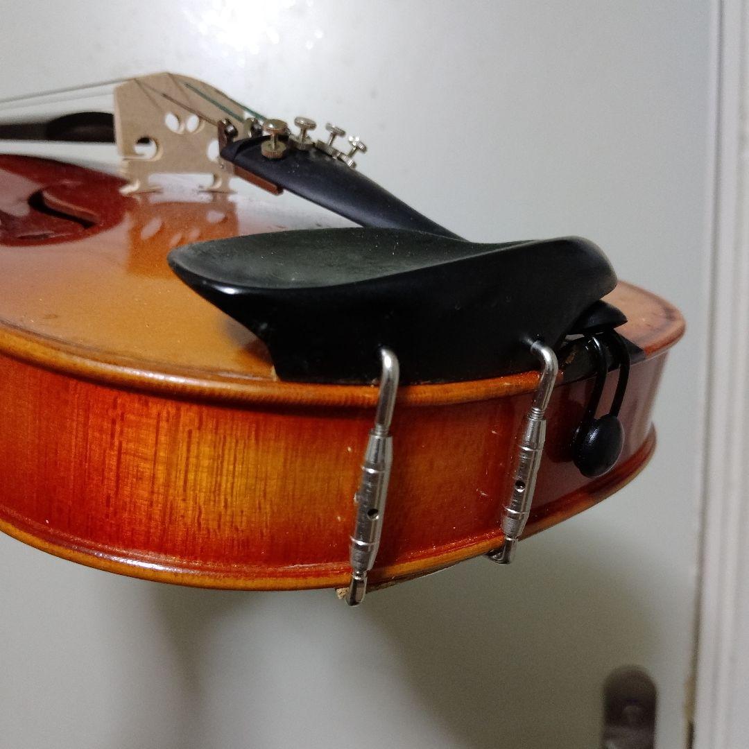 ♥️特価♥️スズキバイオリン4/4品番は上位高級クラスの300番、弓ケ―ス松脂付