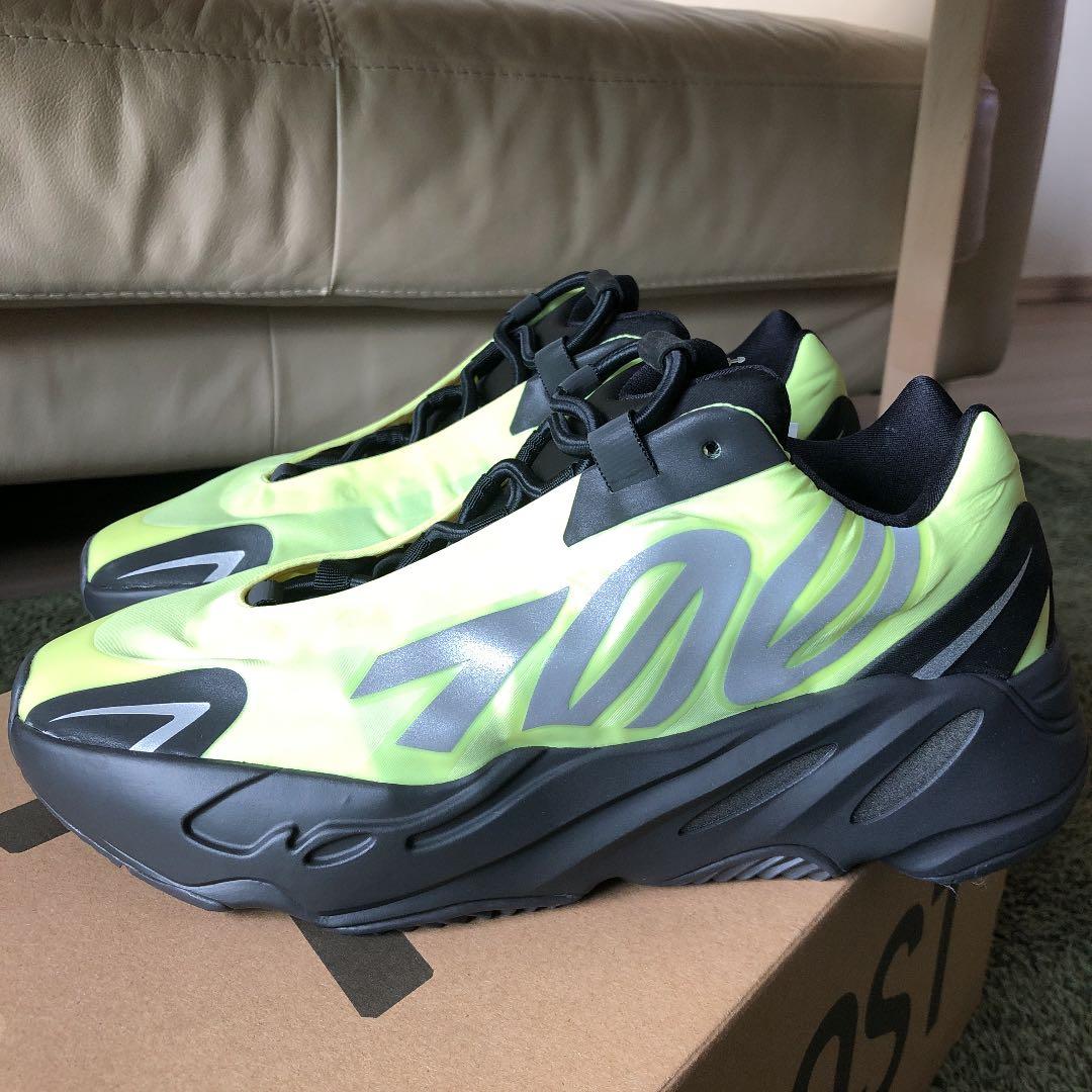 【新品】yeezy boost 700MNVN 26