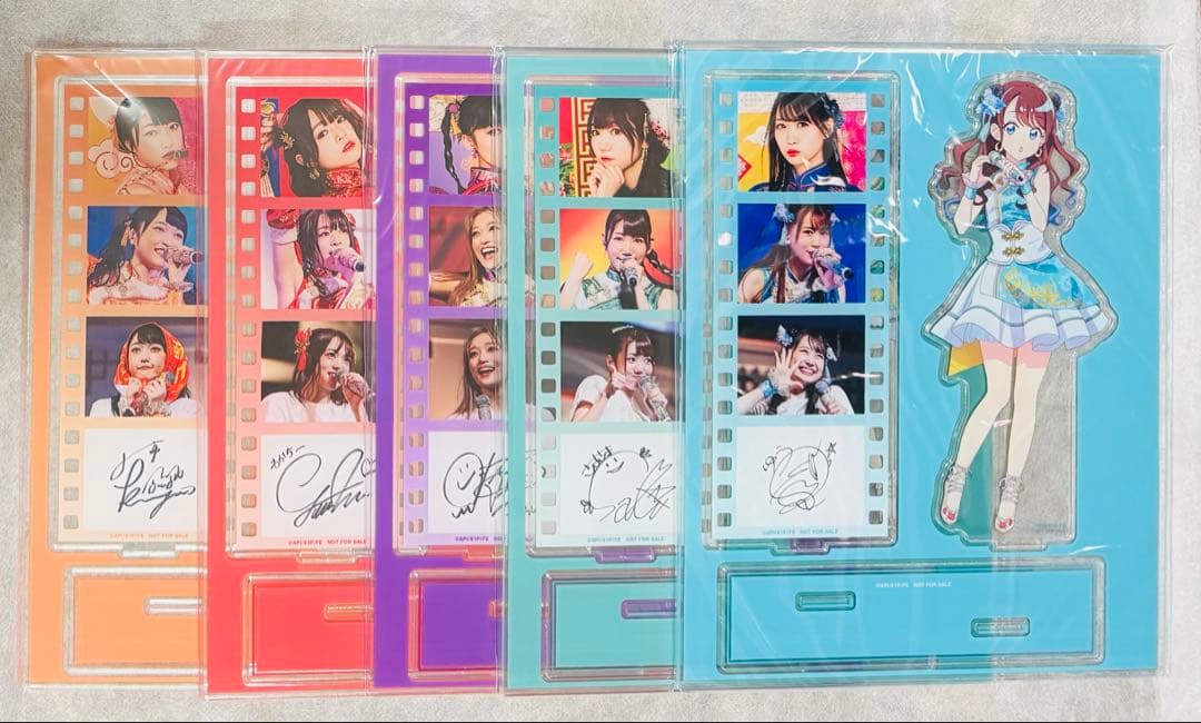 i☆Ris 芹澤優 久保田未夢 他 複製サイン入りアクリルジオラマ（ラスト賞）