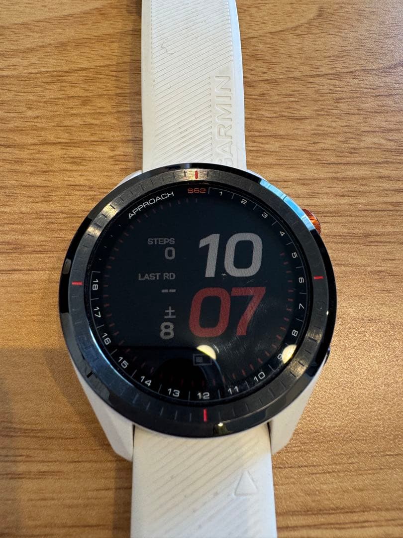 Garmin Approach S62 ホワイト 本体＋充電ケーブル付き