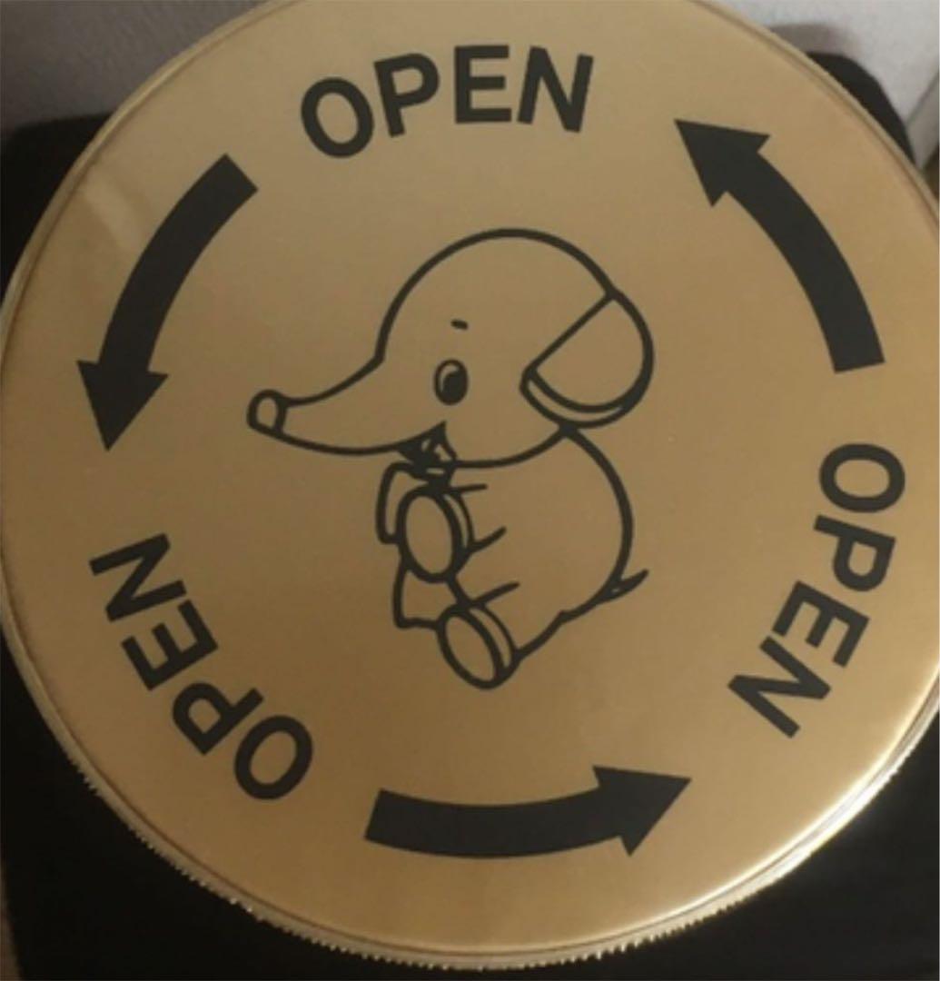 激レア！！ユンケル瓶型店頭用空気ディスプレー非売品鉛筆とバッヂのおまけ付きです。