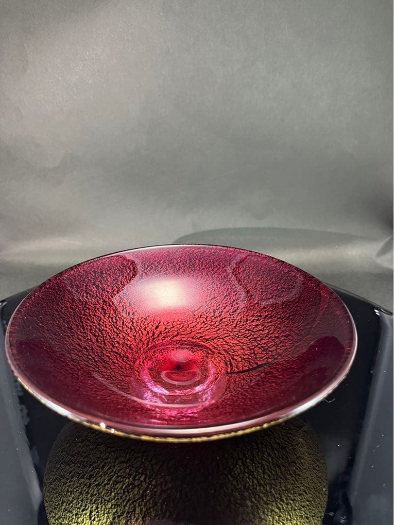 黒木国昭　金彩　紅派　ガラス茶碗