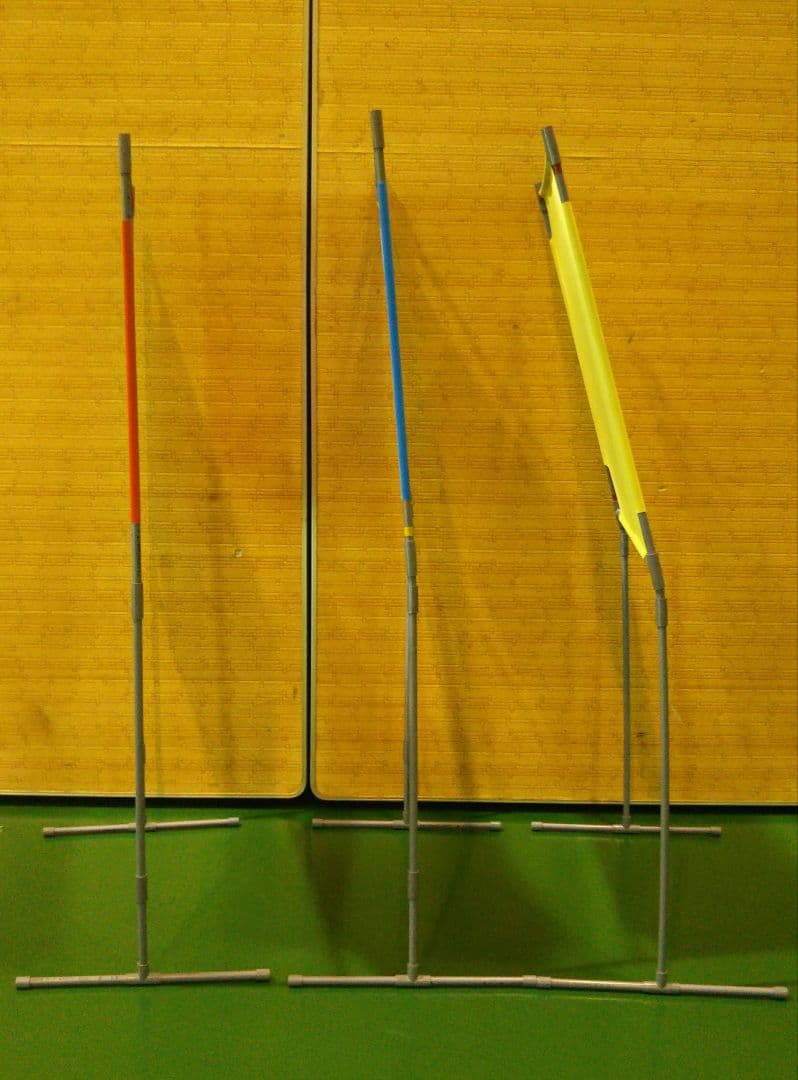 レッド BIGサイズ　 角度が変えられる壁打ち無音布(むおんふ