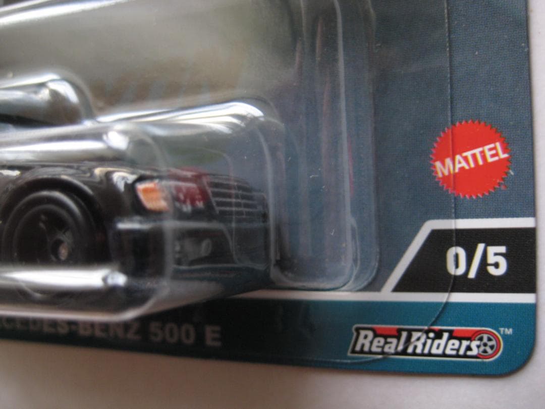 ミニカー HOT WHEELS MERCEDES-BENZ 500E