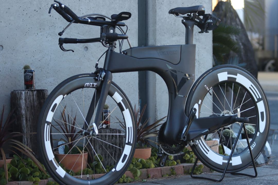 愛知 VENTUM エアロ ロード TT バイクトライアスロン カーボン 車体