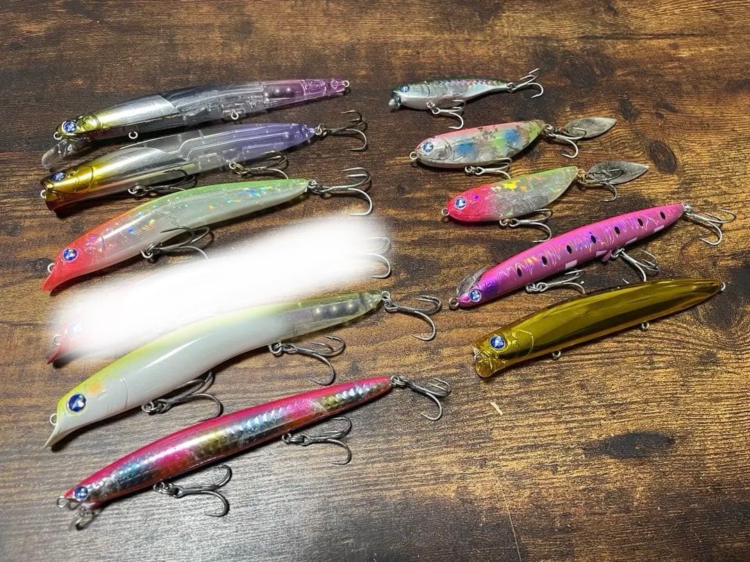 BlueBlue シーバスルアー11点セット　ブルーブルー　ミノー・プラグ