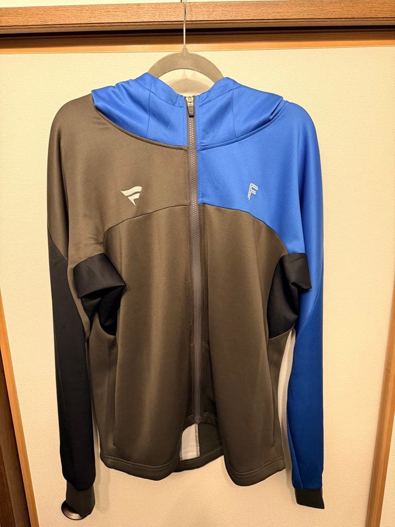 北海道日本ハムファイターズ　オンフィールド　トレーニングジャケット XL