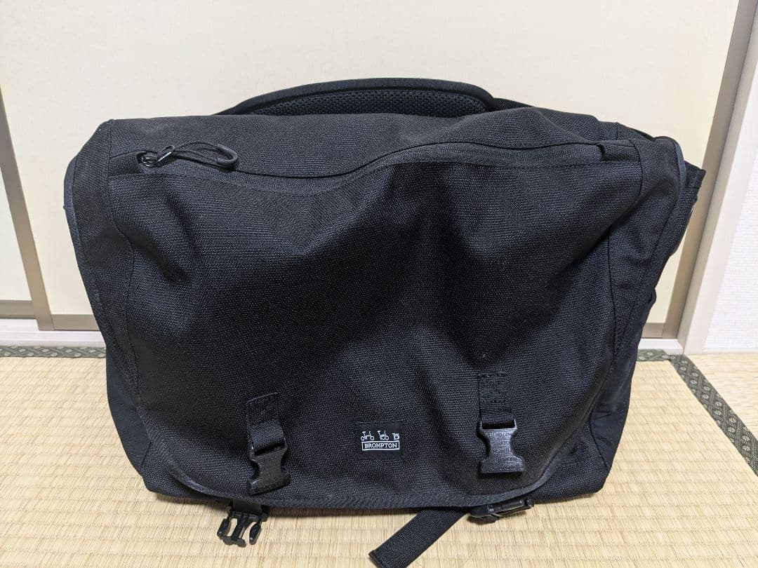 ブロンプトン　メッセンジャーバッグ