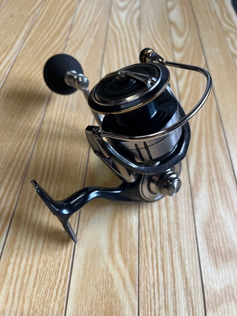 極美品　ダイワセルテート5000XH