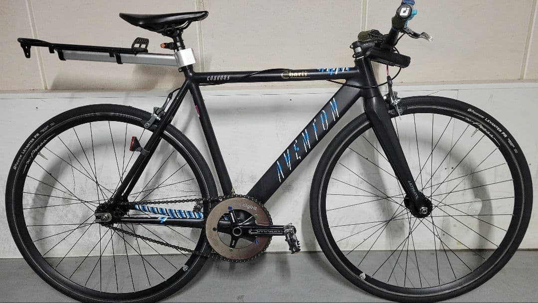 AVENTON CORDOBA ピスト