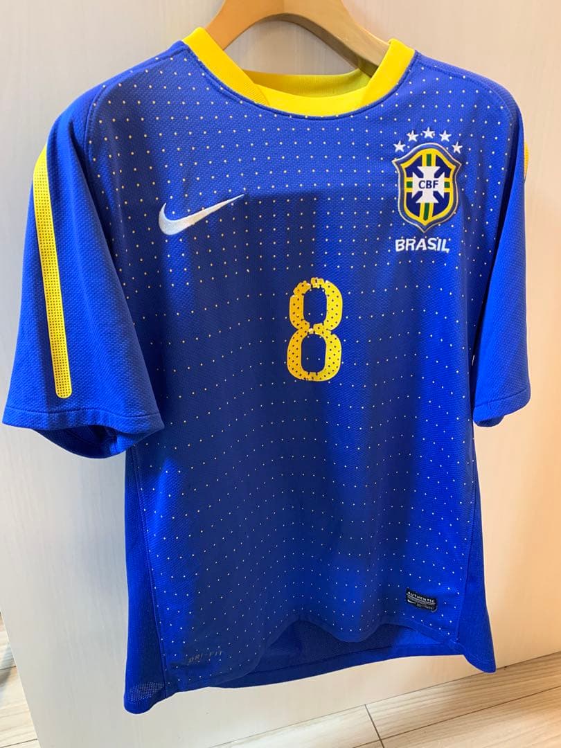 Nike ブラジル代表 サッカー　2010 アウェイ