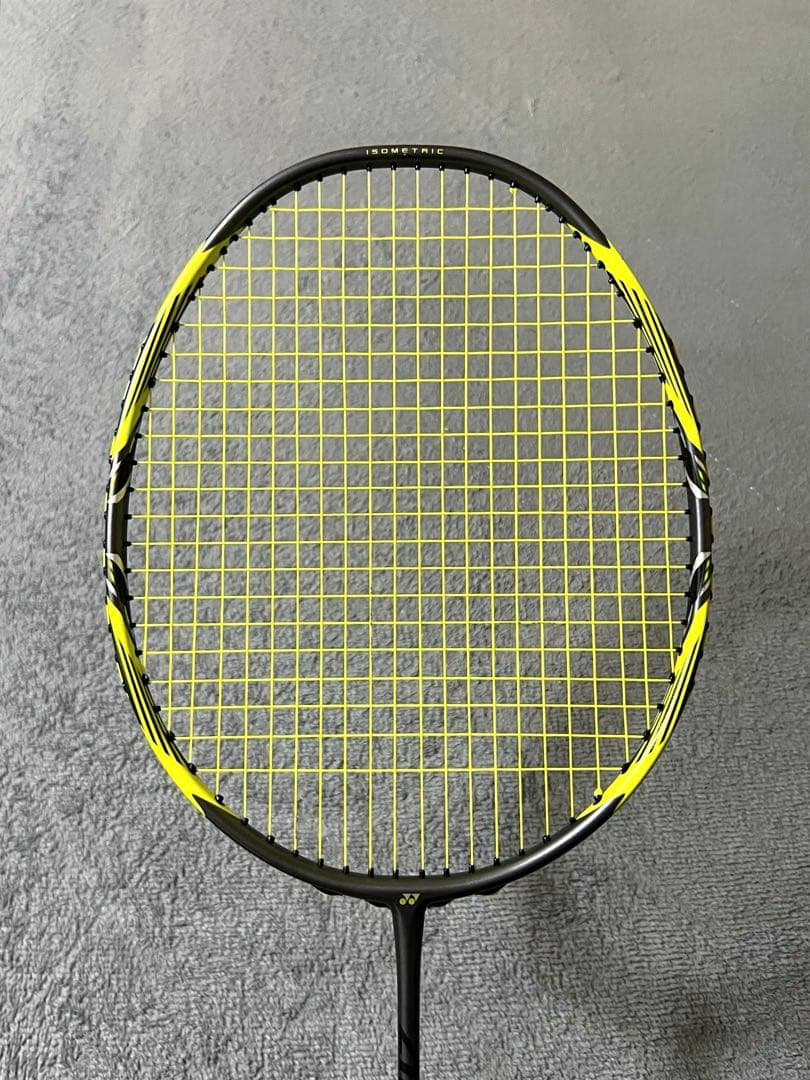 美品 YONEXアークセイバー 7プロ/ Arcsaber 7 Pro