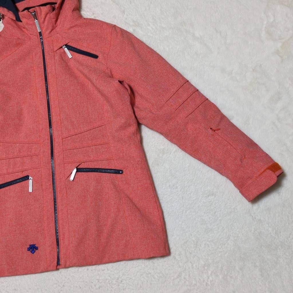 【美品】DESCENTE スノーボードウェア レディース M ひと目で分かる色