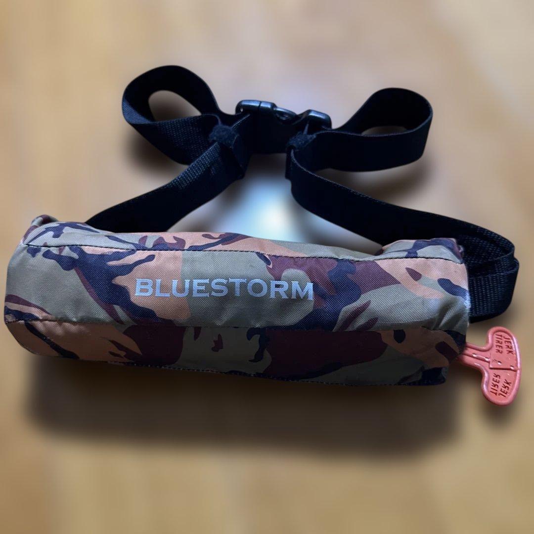 BLUESTORM 迷彩ライフジャケット