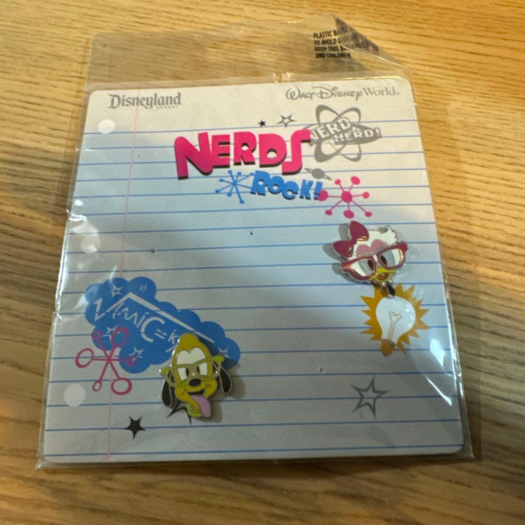 Disneyland NERDS ROCKS! ピンバッジセット