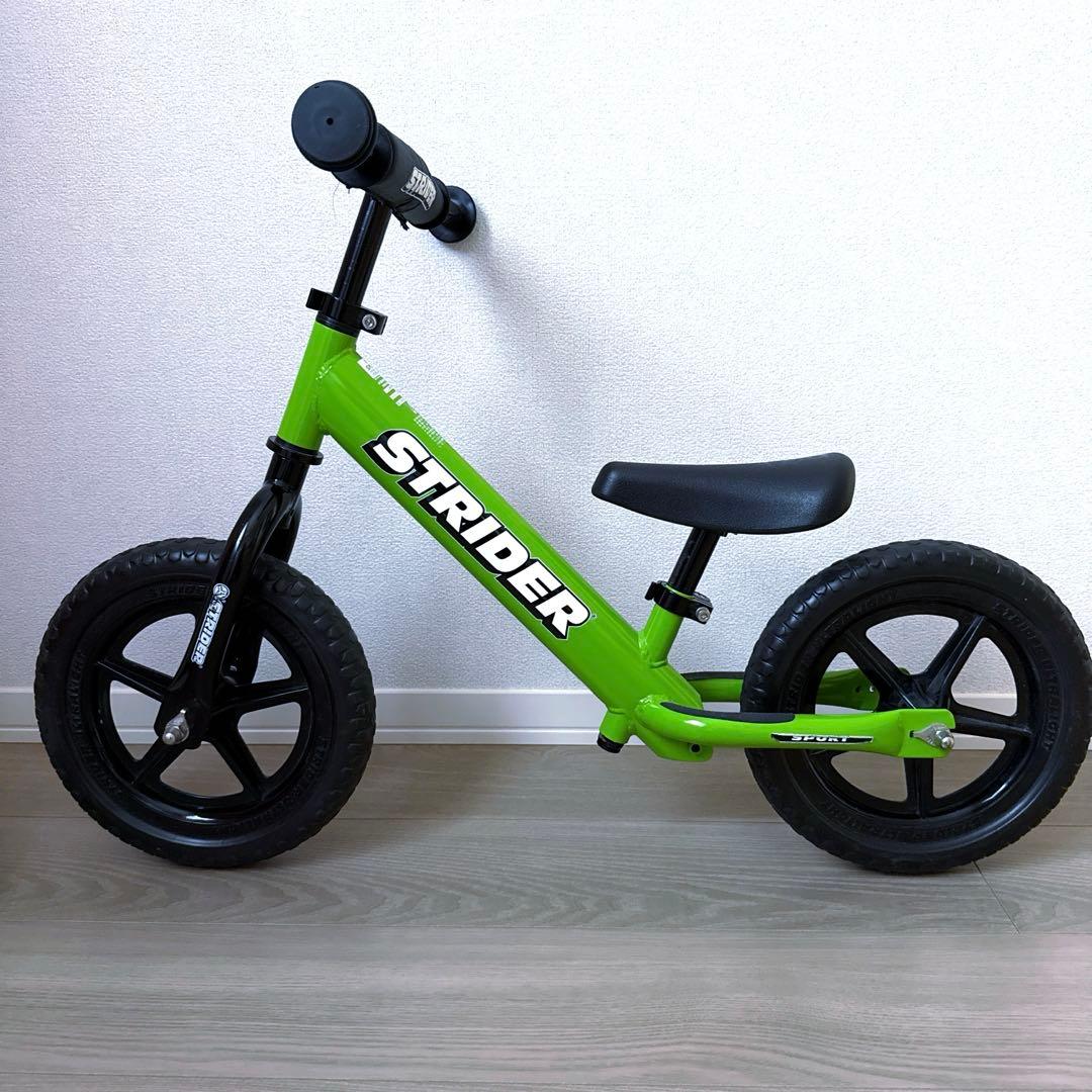 STRIDERストライダーグリーンスポーツモデルSPORT 12インチカバー付き