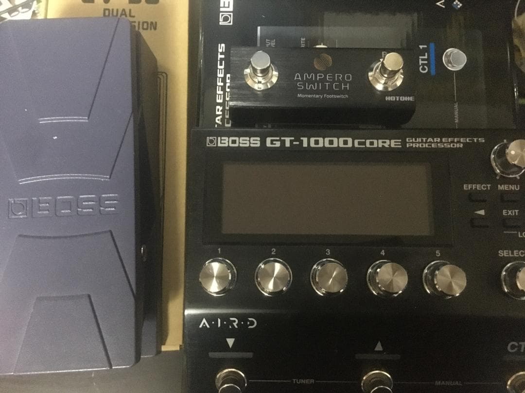 だんちゃんGT-1000 core EXPペダル, フットスイッチ