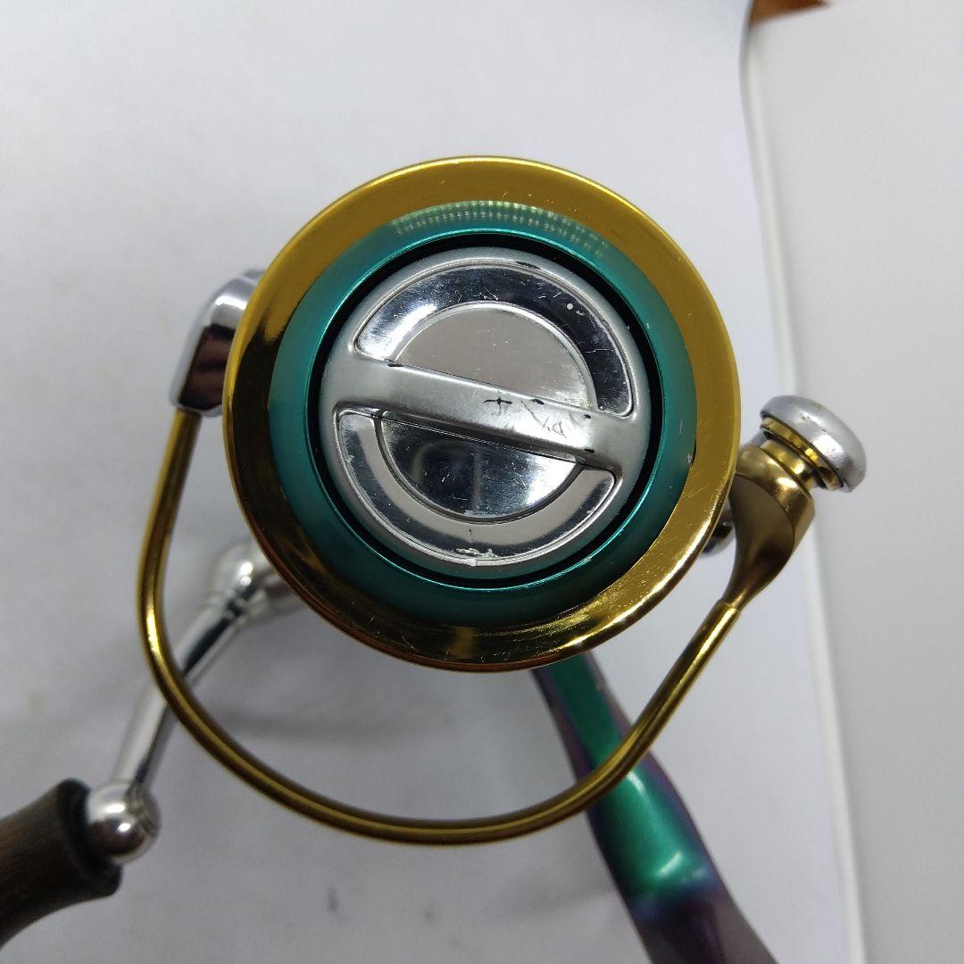 ダイワ 初代 05エメラルダス 2506 中古スピニングリール