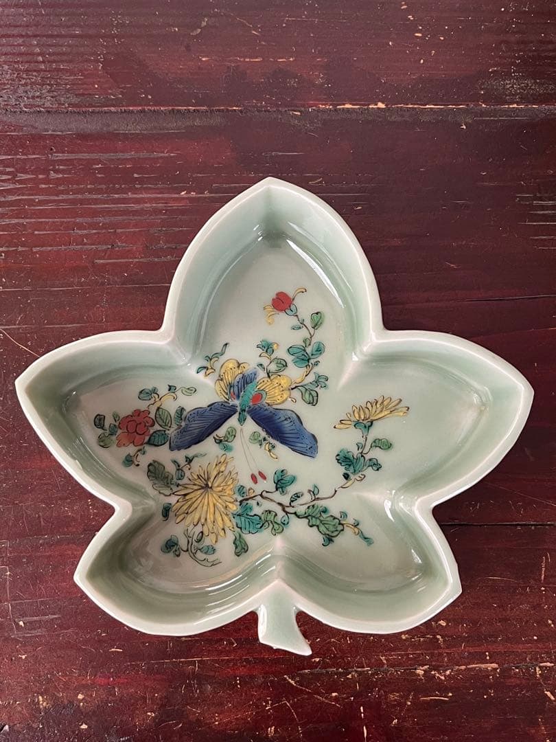 希少　注文品　清朝期　新渡　楓形鉢　五彩粉彩　蝶　虫菊　中国古玩　変形向付菓子鉢