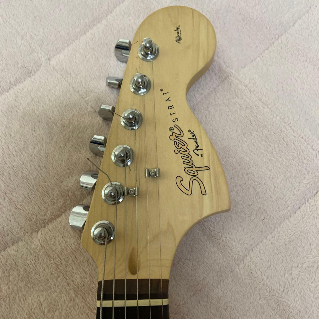 ytaka 様　Squier Stratocaster バーガンディミスト