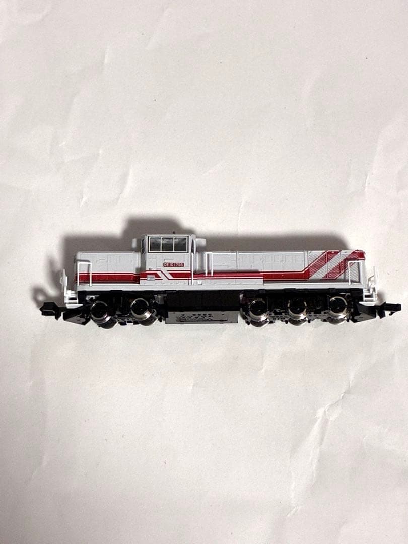 DE10 1000形ディーゼル機関車(1756号機ハイパーサルーン) tomix