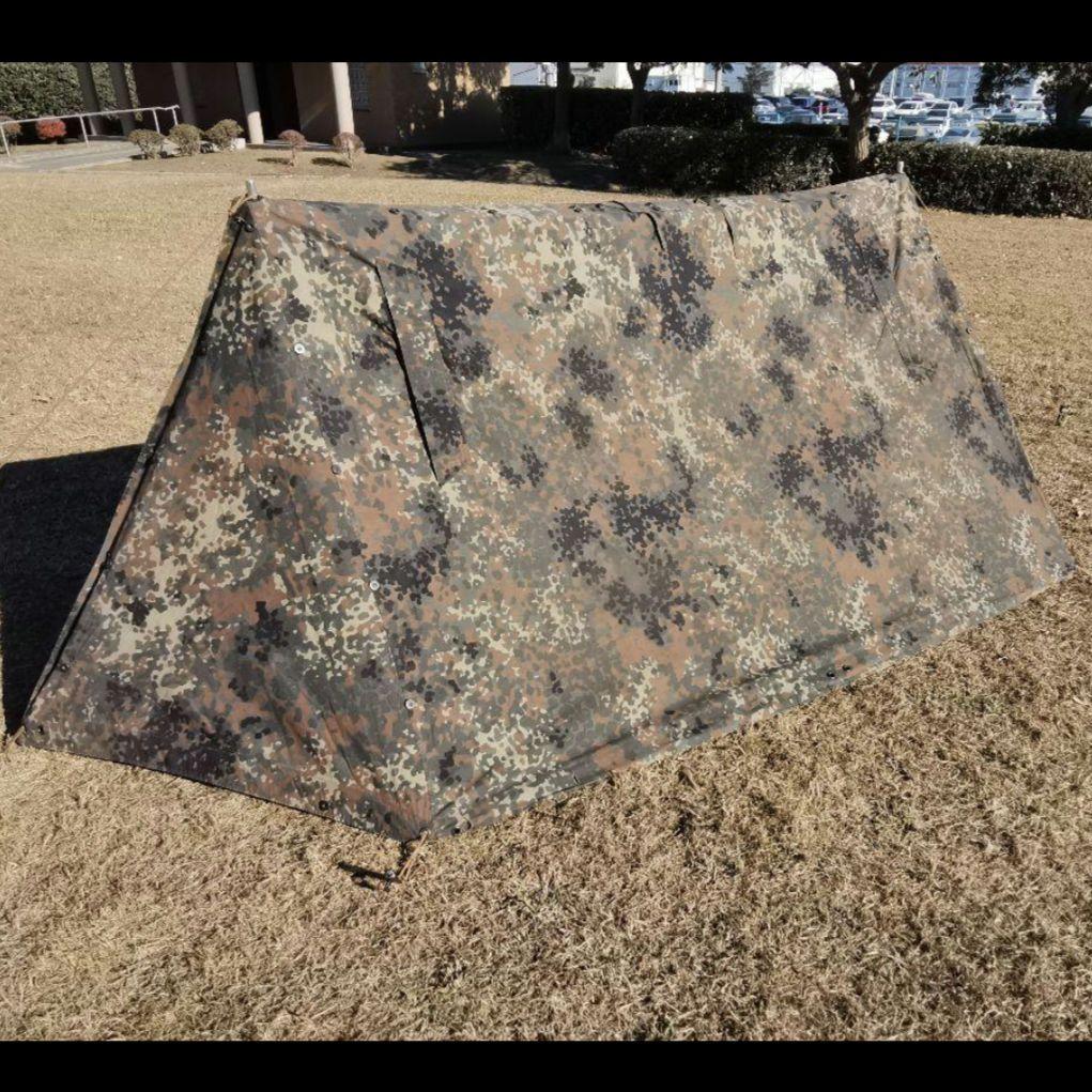 Aランク　ドイツ軍放出品　パップテント　ポール・ペグ付きフルセット