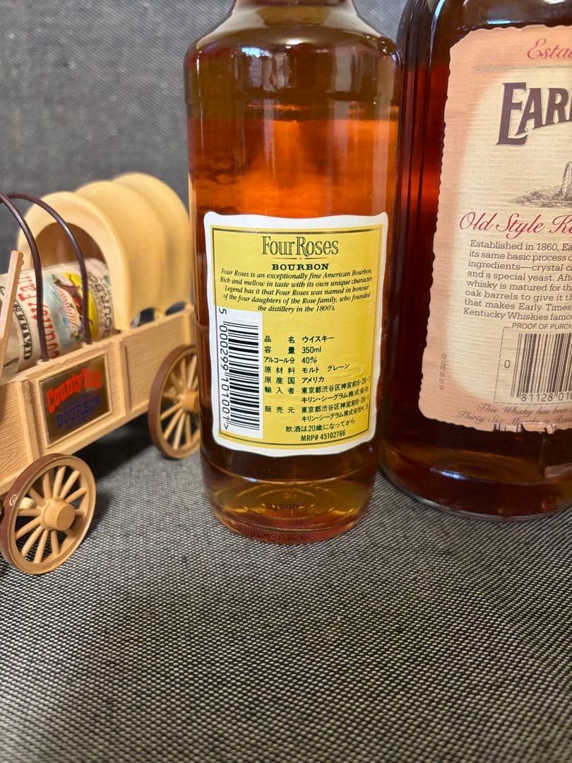 アーリータイムズ　国外ボトル　フォアローゼス 旧ボトル　未開封　2本セット　古酒