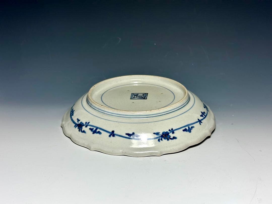 「柿右衛門」花鳥文輪花皿