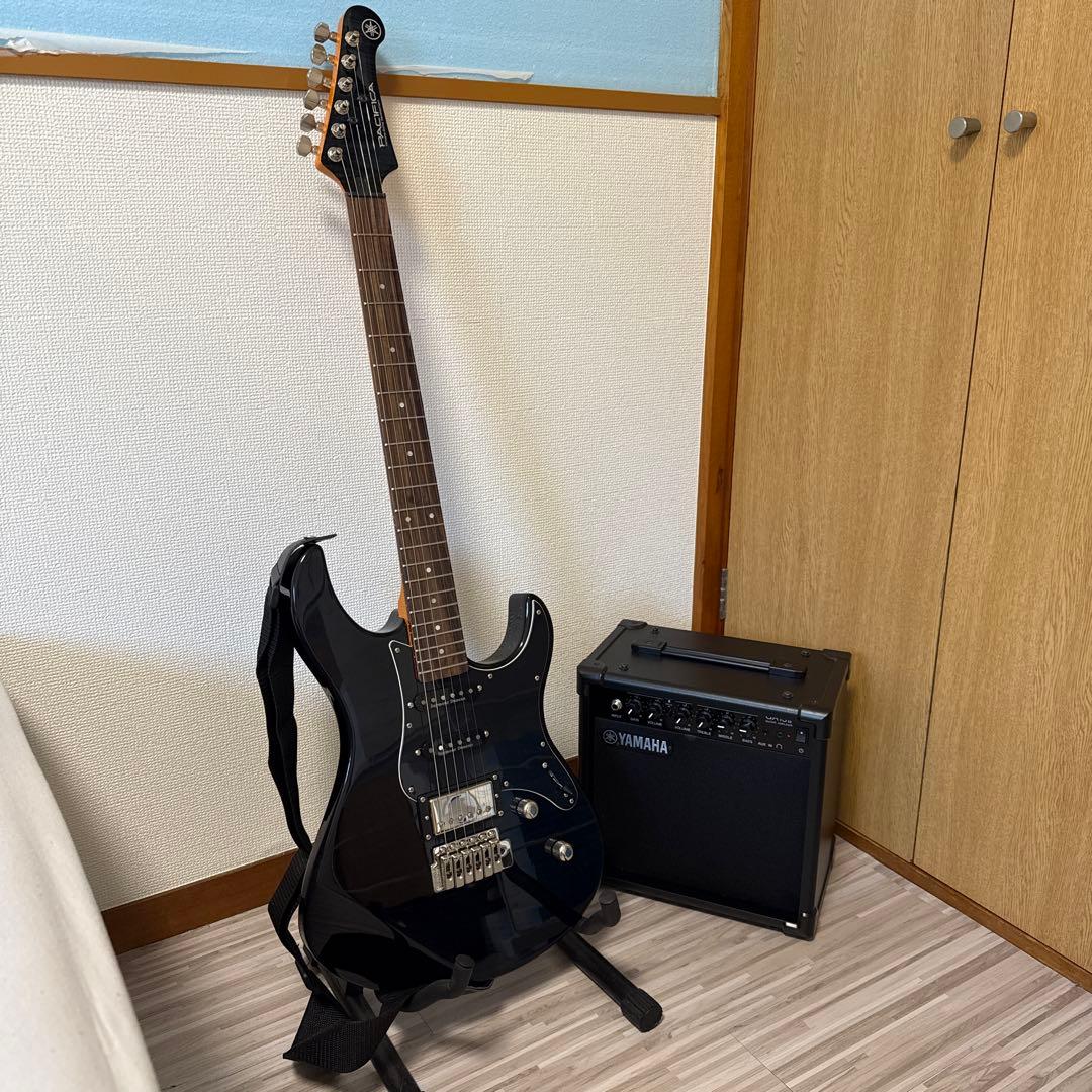 YAMAHA PACIFICA 612VⅡFM トランスルーセントブラック