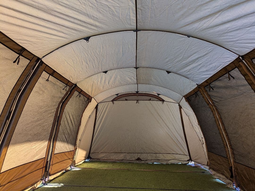 タラスブルバ キャタピラー2ルームシェルター6P