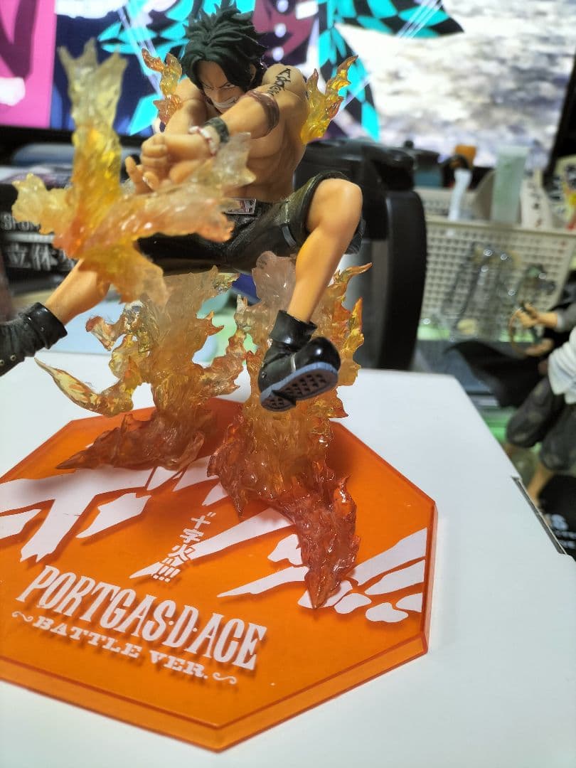 ポートガス・D・エース、シャンクス、サンジ フィギュアセット