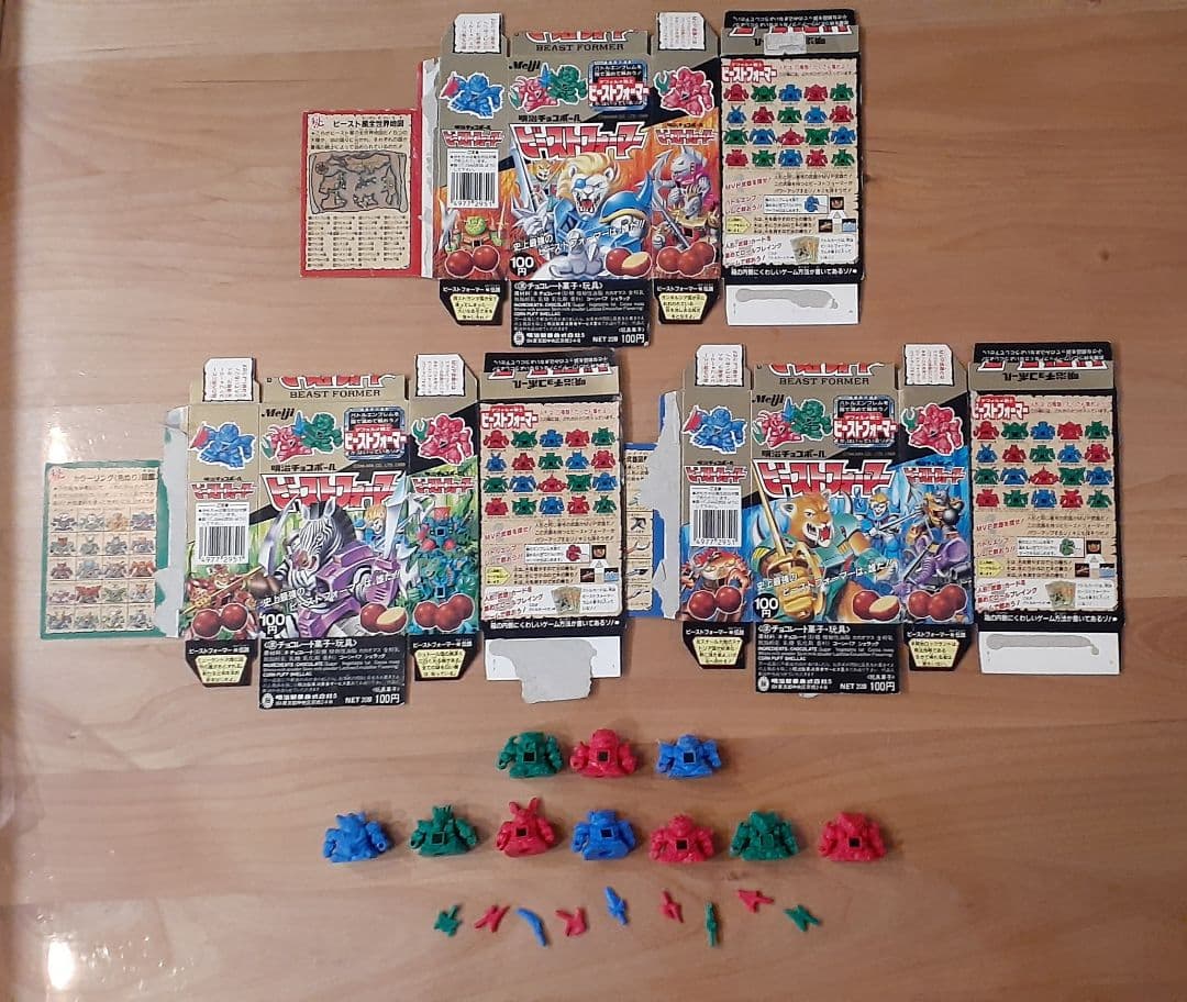 ビーストフォーマー　トランスフォーマー　チョコボール　空き箱　フィギュア10体